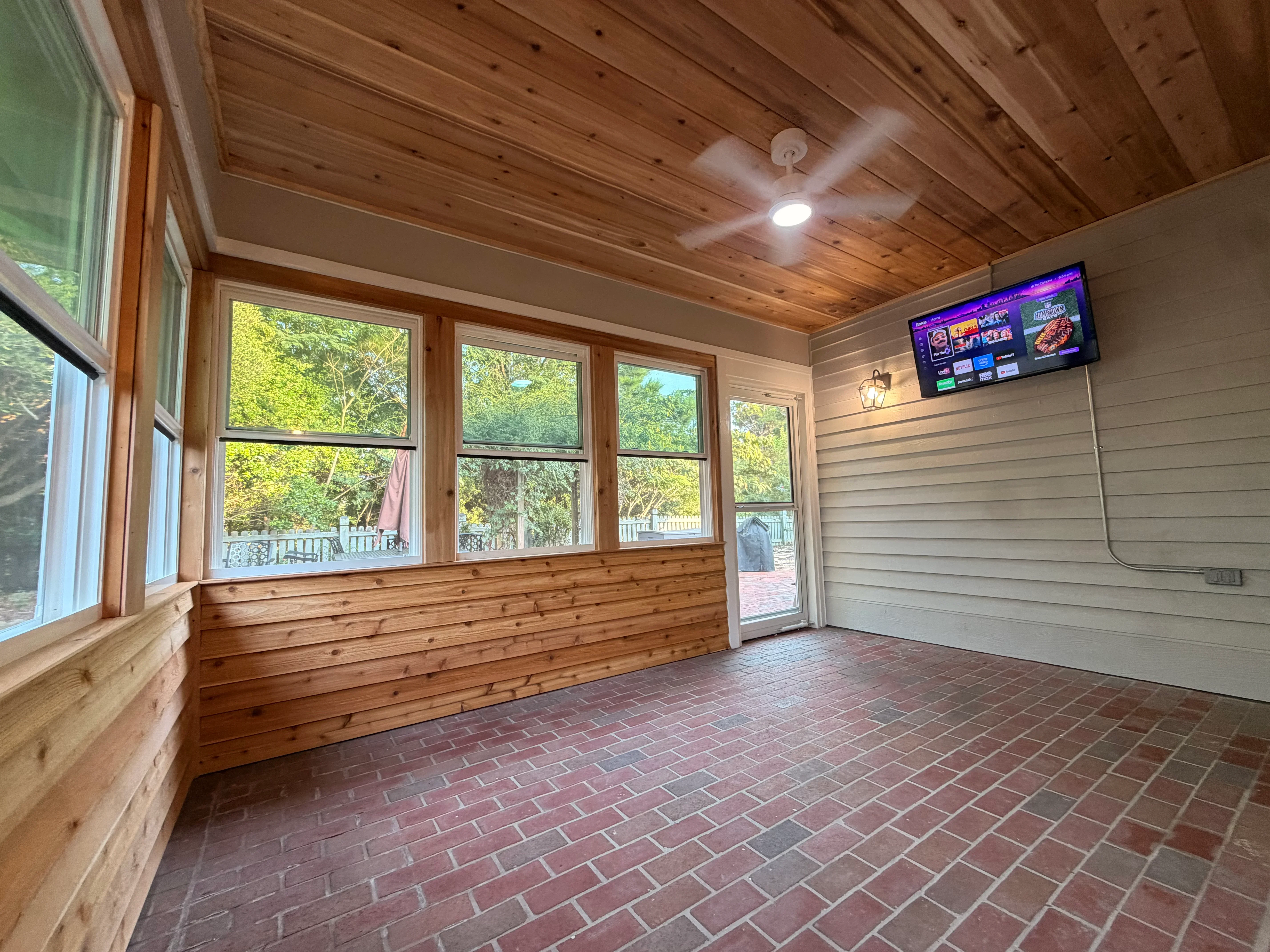 Custom sunroom installation in Ocean Isle Beach, NC